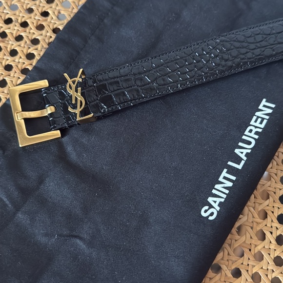 YSL Saint Laurent Cassandre shiny crocodile-embossed leather belt - Picture 3 of 9